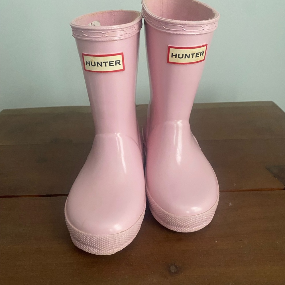 Hunter Light Pink Footwear